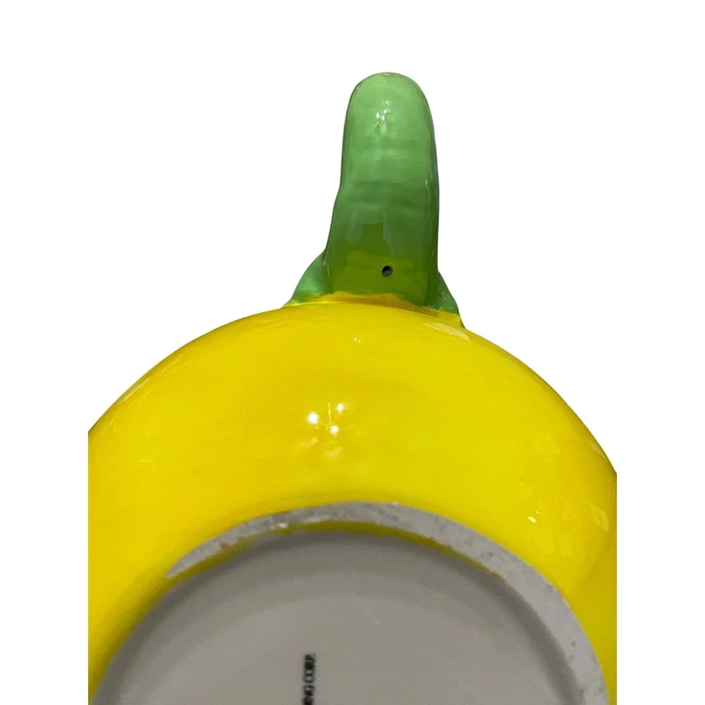 Boston Warehouse Alligator Handle Ceramic‎ Pitcher Yellow Green Crocodile 2008